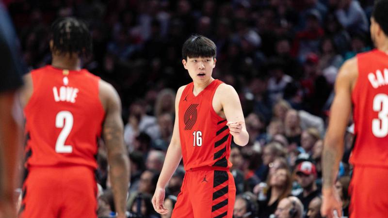 马卡：皇马2025年以零冠黯然收官，是一个充满动荡的体育赛季（马卡：动荡赛季，皇马2025年无冠收场）