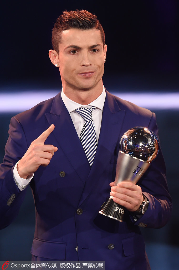 名宿：尼科-帕斯像托蒂，他是意甲最好的球员理应回皇马效力（名宿点评尼科-帕斯：神似托蒂，被誉为意甲最佳，理应回归皇马）