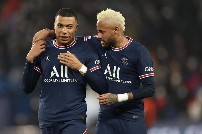 里程碑，安德烈亚-坎比亚索迎来尤文生涯第100次出场（坎比亚索达成尤文生涯百场里程碑）