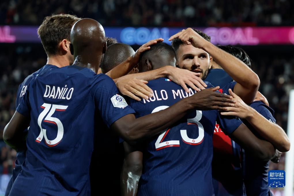 F1卡塔尔冲刺赛：皮亚斯特里夺冠！诺里斯第3，维斯塔潘第4（F1卡塔尔冲刺赛：皮亚斯特里称雄，诺里斯第三，维斯塔潘第四）