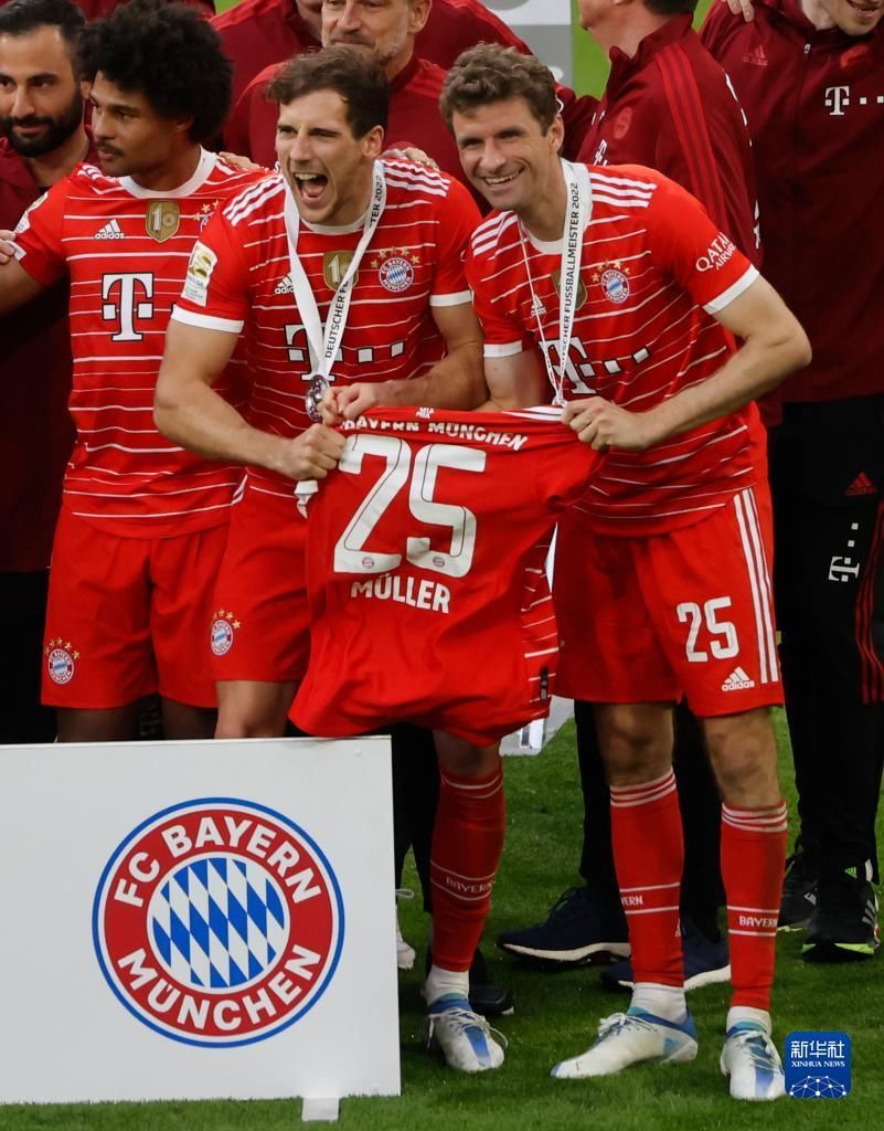 拉菲尼亚否认转会沙特传闻，斥媒体报道不实