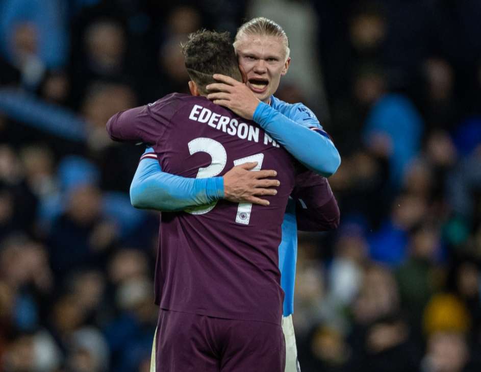 从男篮名宿到奥运火炬传递，这是巩晓彬和TCL敢为不凡的旅程（巩晓彬携手TCL的敢为不凡之旅：从男篮传奇到奥运火炬手）