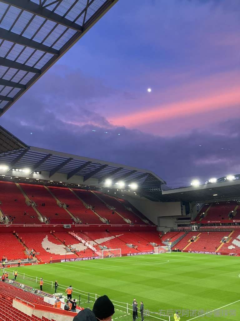 雷迪克执教水平上升，詹姆斯一数据联盟第一，湖人三巨头越打越猛（雷迪克执教精进，詹姆斯一项联盟第一，湖人三巨头越战越勇）