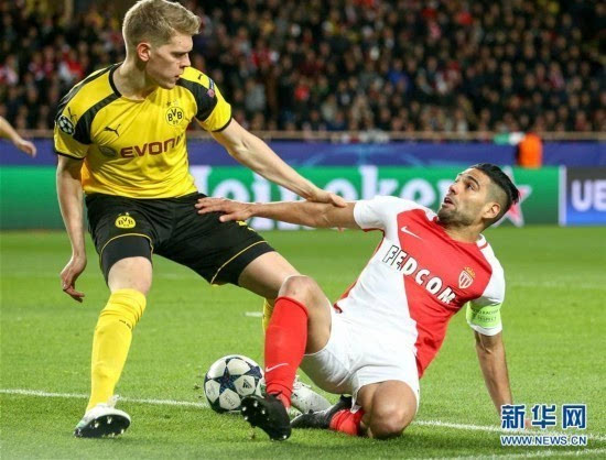 老将替补改变局势，主帅称其不可替代（老将替补力挽狂澜，主帅称其无人可替）